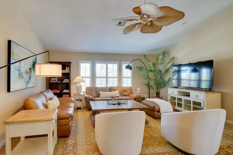 Laid-Back Luxury Home with Pool Near Bowmans Beach House in Sanibel Island