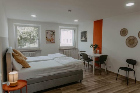 Bed, Photo of the whole room, Seating area, Bedroom