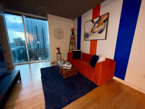 Luxury Midtown High-rise Oasis! Apartment in Buckhead