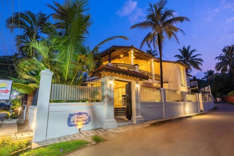 Property building, Night, Garden, Garden view