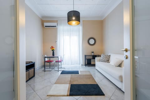TV and multimedia, Balcony/Terrace, Living room, Seating area, air conditioner