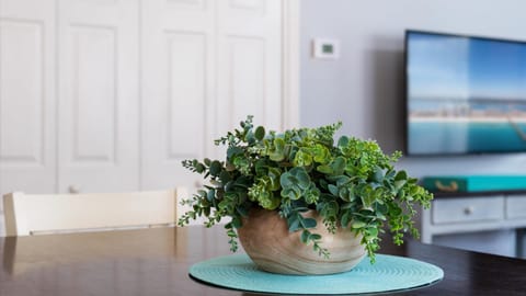 TV and multimedia, Living room, Decorative detail