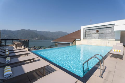 Lake view, Pool view, Swimming pool