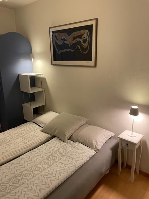 Zimmer mit privatem Badezimmer in guter Lage Vacation rental in City of Bern