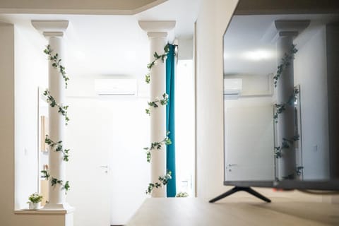 Bedroom, air conditioner
