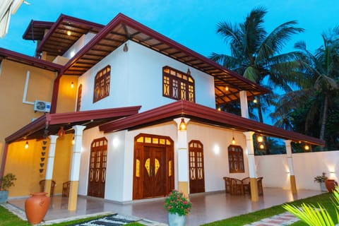 Property building, Day