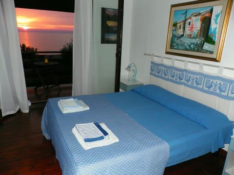 Bedroom, Sea view, Sunrise