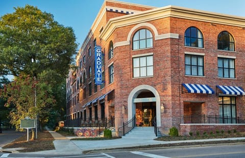 Property building, Facade/entrance