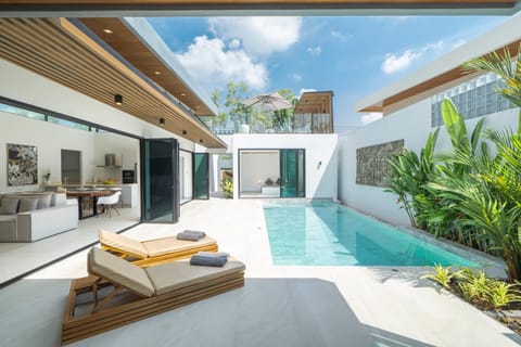 Living room, Swimming pool, sunbed