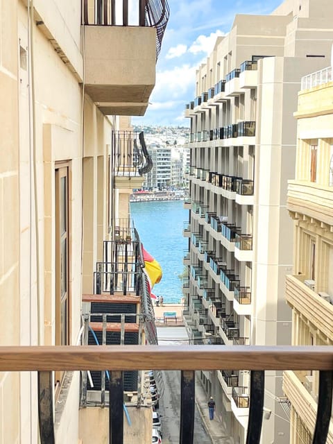View (from property/room), Balcony/Terrace