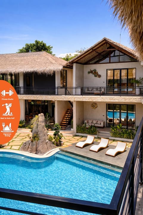 Patio, Day, Pool view, Swimming pool, Swimming pool, sunbed