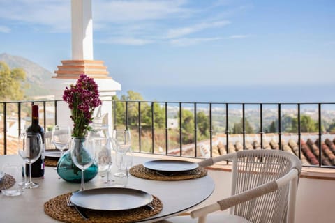 New Luxury Mijas townhouse Views Terrace&Patio Apartment in Mijas