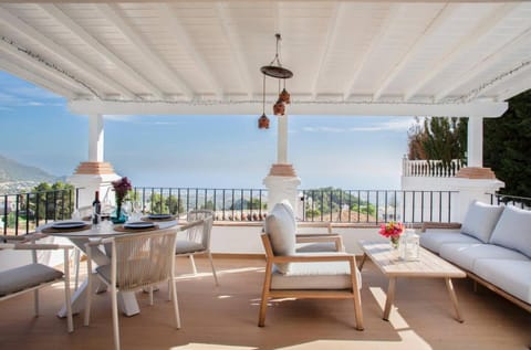 New Luxury Mijas townhouse Views Terrace&Patio Apartment in Mijas