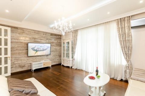 TV and multimedia, Living room, air conditioner