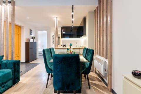 Kitchen or kitchenette, Living room, Dining area