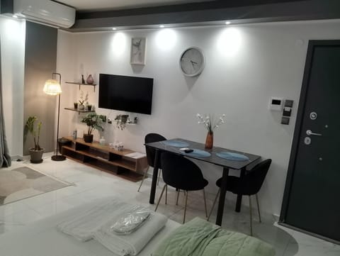 TV and multimedia, Photo of the whole room, Dining area, heating