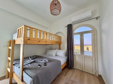 Bed, bunk bed