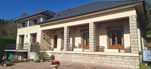 Property building, Balcony/Terrace
