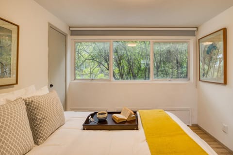 Comfy Apartment with Leafy Views by Tasman Apartment hotel in Mexico City