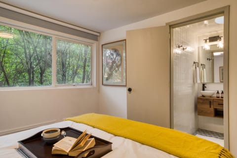 Comfy Apartment with Leafy Views by Tasman Apartment hotel in Mexico City