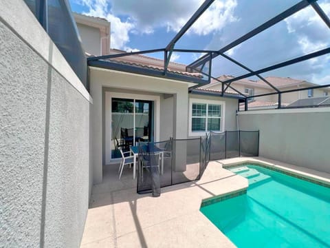 Spacious 5BR Villa w/ Private Pool Near Disney & Orlando! House in Kissimmee