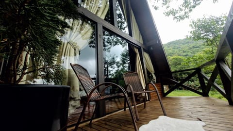 Natural landscape, View (from property/room), Balcony/Terrace, Seating area, Garden view
