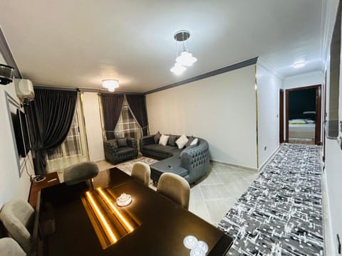 Communal lounge/ TV room, TV and multimedia, Living room, Seating area