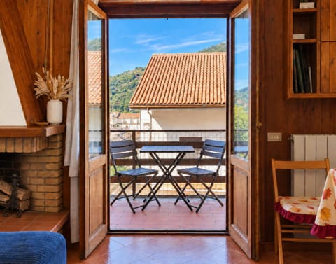 Day, Natural landscape, Balcony/Terrace, Mountain view