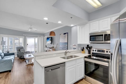 Palm Beach 52D by Vacation Homes Collection Apartment in Orange Beach