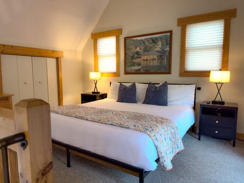 Lay Lodge at Falling Water Resort House in South Carolina