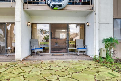 Waterfront Condo on Lake Conroe with Boat Launch! Apartment in Lake Conroe