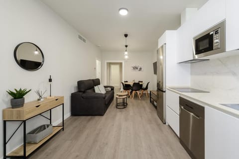 TV and multimedia, Kitchen or kitchenette, Living room, Dining area
