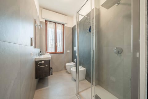 Shower, Toilet, Bathroom, bidet