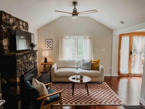 Creek Side Cabin with Wood Fired Hot Tub and Fire Pit Cabin in New Milford