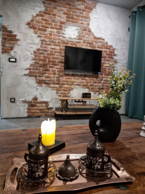 Vintage Luxe Loft - City Centar Apartment in Skopje