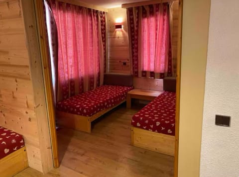 Appartement aux Coches skis aux pieds Apartment in Landry