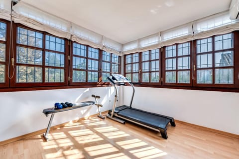 Villa in Marbella with golf views Villa in San Pedro de Alcántara