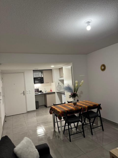 Beau T2 Arlesien Apartment in Arles