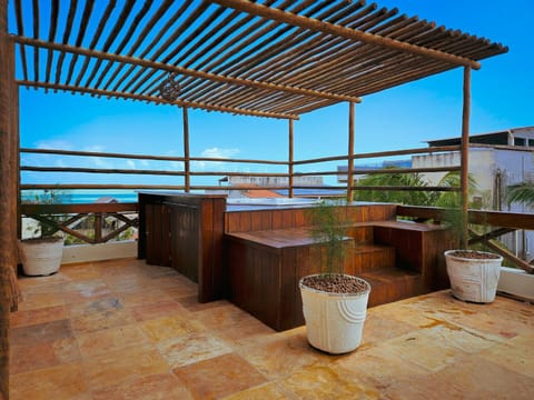 Hot Tub, Balcony/Terrace