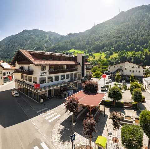 Property building, Day, Mountain view