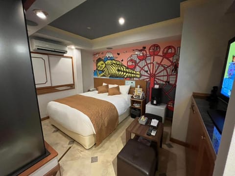 Bed, TV and multimedia, Photo of the whole room, Bedroom, air conditioner