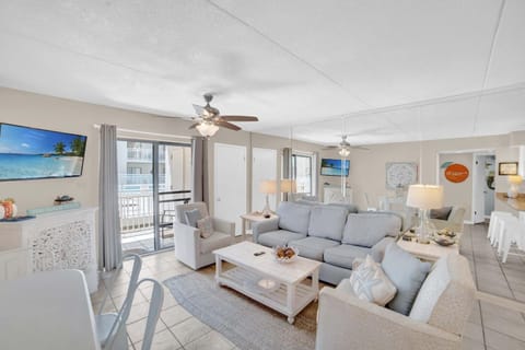 Sugar Beach 128 by Vacation Homes Collection Apartment in Orange Beach