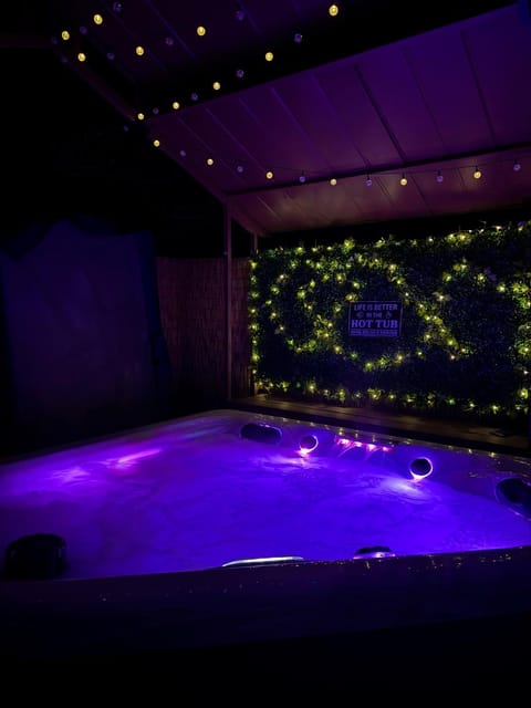 Cozy Pocono Home with a Hot Tub, Fire pit, Karaoke, Games and more! House in Indian Mountain Lake