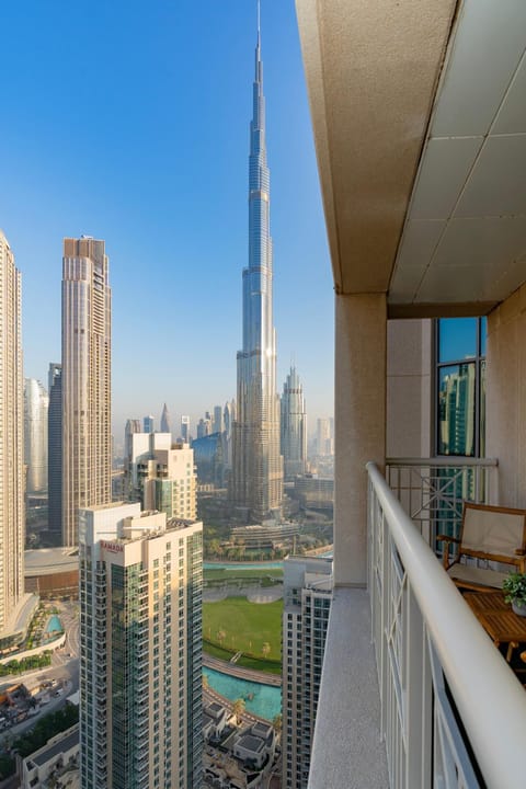 Day, Natural landscape, View (from property/room), Balcony/Terrace, City view