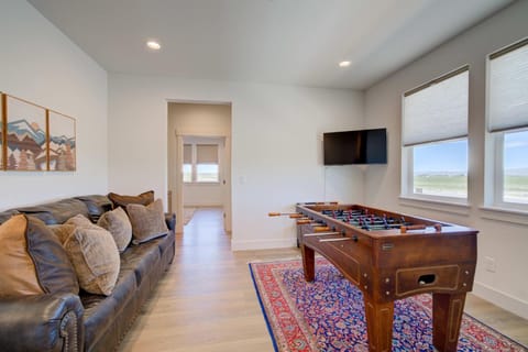 Spacious 3BR Home - Perfect Belgrade Getaway House in Belgrade