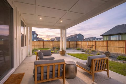 Yellowstone Country Outdoor Adventures Sleeps 6 House in Belgrade