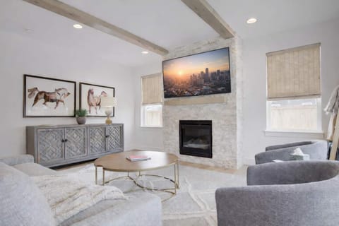 Yellowstone Country Outdoor Adventures Sleeps 6 House in Belgrade