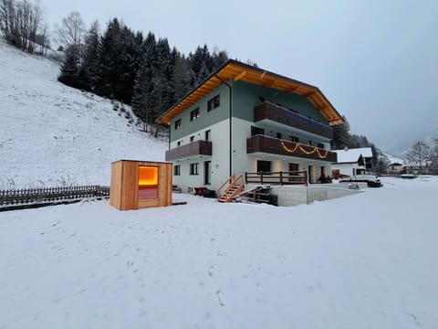 Property building, Sauna