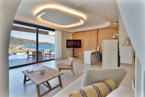 Kitchen or kitchenette, Living room, Seating area, Dining area, Mountain view, Sea view