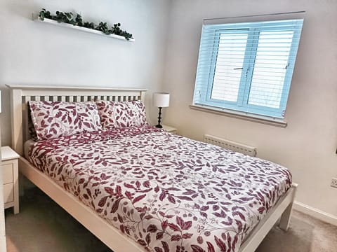 4 miles to Westhill by Lains Lettings Apartment in Aberdeen